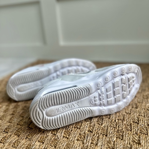 Women's Nike Air Max Bolt - Picture 5 of 5